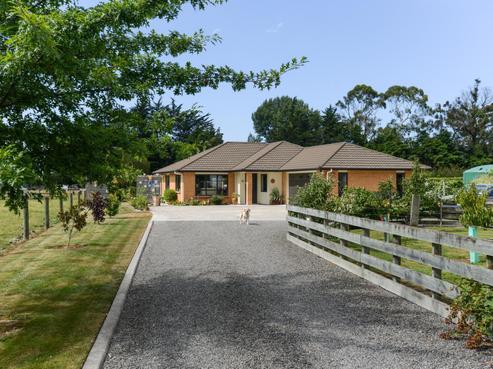 78D White Road, Otane