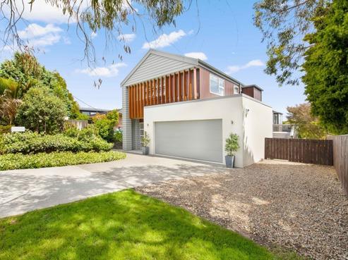 8 Garadice Road, Rothesay Bay