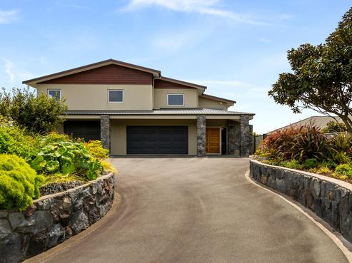 9 Manukaka Heights, Hurdon
