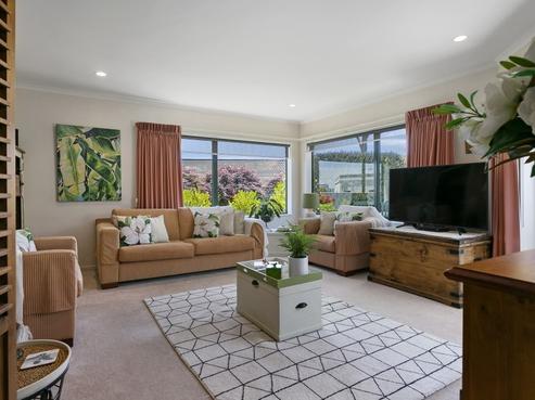 2/30 Fairview Terrace, Waipahihi