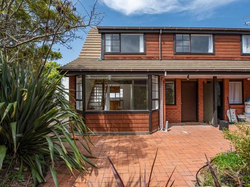 5/136 Karori Road, Karori