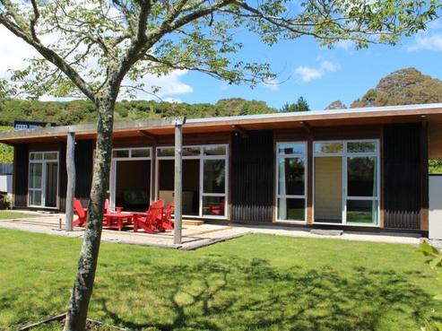 12 Arapeta Place, Takaka
