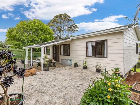 2/233 Birkdale Road, Birkdale