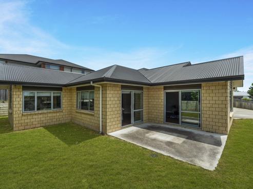 110 New Borman Road, Huntington