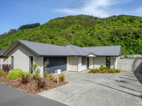 456 Brook Street, The Brook