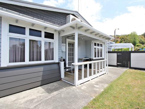 2 Georges Drive, Napier South