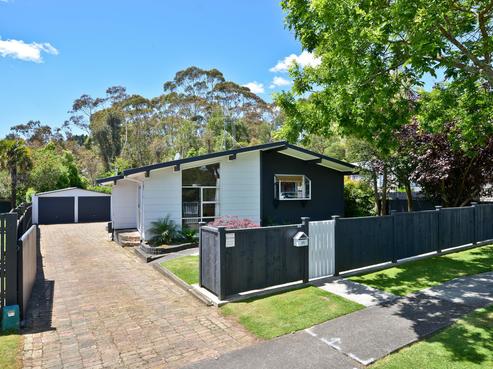 31 Lansdowne Crescent, Glenview