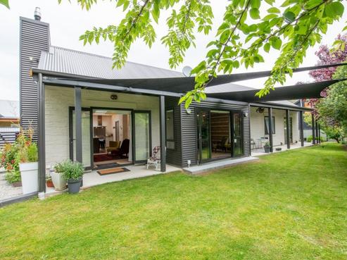 8D Naylor Street, Clyde