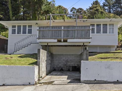 47 Bird Grove, Stokes Valley