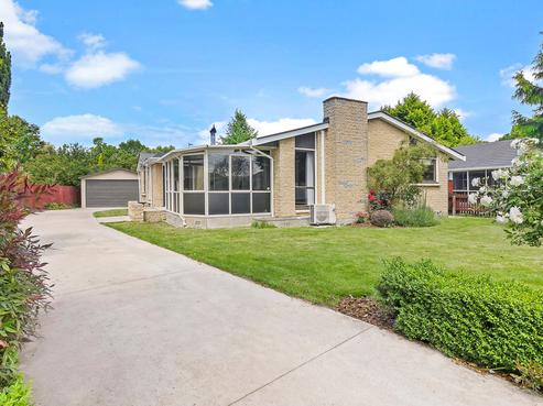 18 Ashbourne Street, Burnside