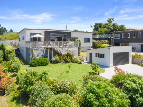 7 Puka Place, Raglan