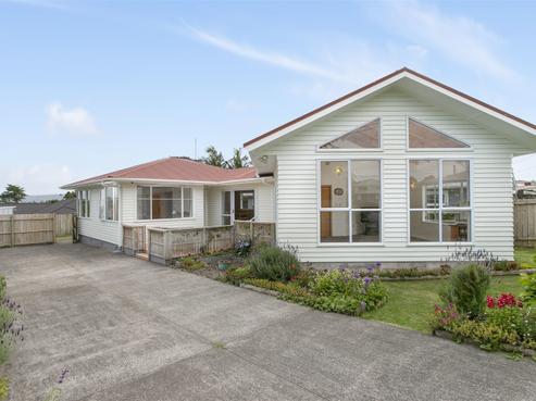10 Waione Avenue, Te Atatu Peninsula