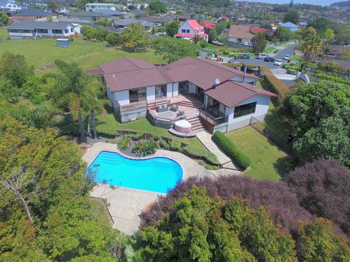 77 Matija Place, Red Beach