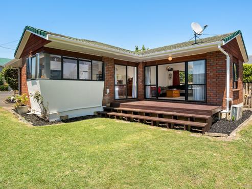 2/57 Shakespeare Road, Milford