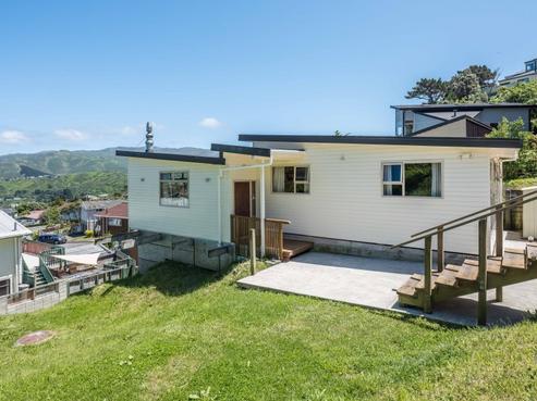 74 Buckley Road, Southgate