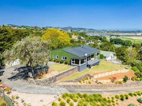 26 Punga Grove Avenue, Riverside