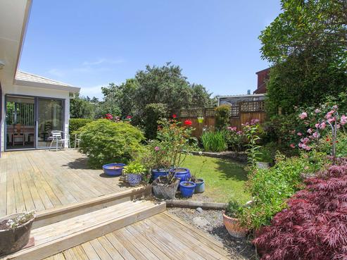 30 Donald Street, Stanmore Bay