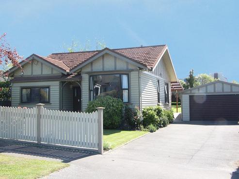 10 Saint Johns Avenue, Highfield