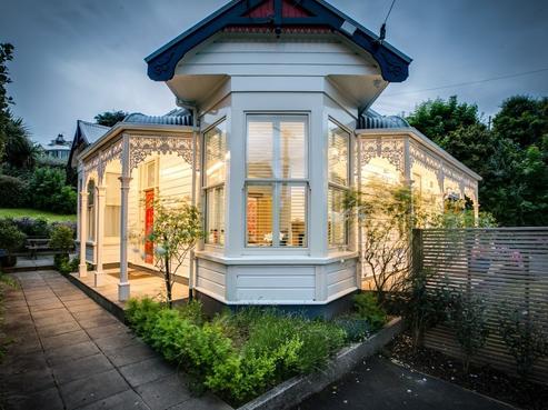 1 Littlebourne Road, Roslyn