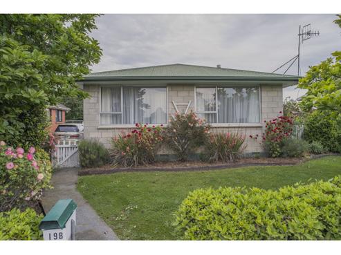 19B Old North Road, Marchwiel