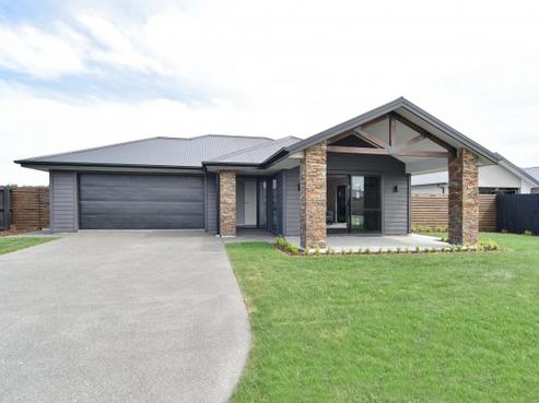 14 Fearne Drive, Woodend
