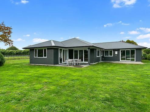 1286 Mcclure Street, Pirongia