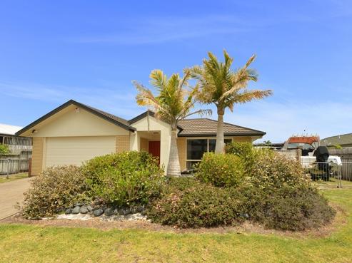 27 Bermuda Place, One Tree Point