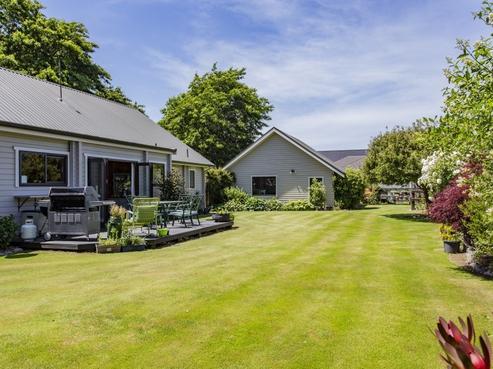 3 Ron Brooking Close, Rangiora