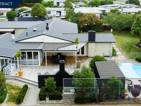 511 Hart Drive, Frimley