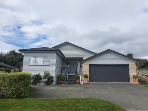 18 Lithgow Drive, Otamatea