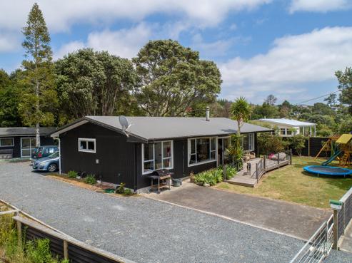 342 Cove Road, Waipu