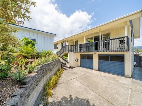 4 Hartford Crescent, Totara Park