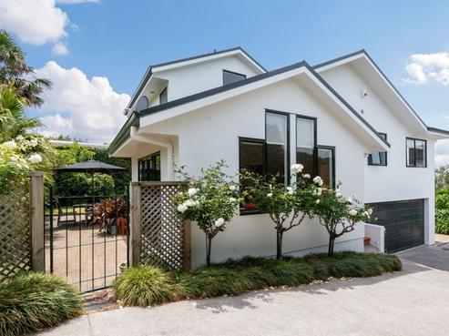 90B Bradbury Road, Botany Downs