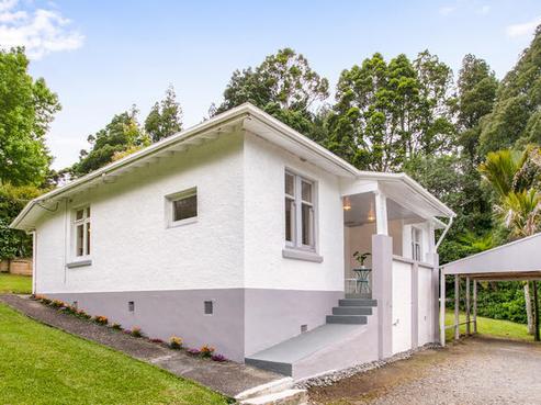 2 Otitori Bay Road, Titirangi