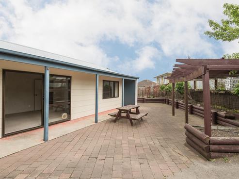 2/83 Golf Road, Tahunanui
