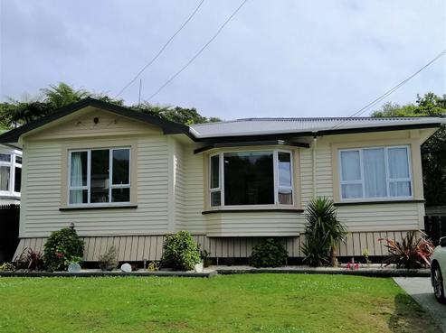 8 Rochfort Street, Greymouth