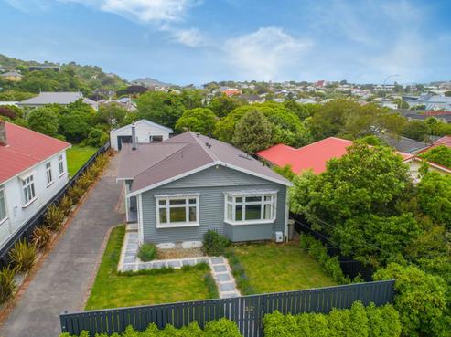 32 Chamberlain Road, Karori
