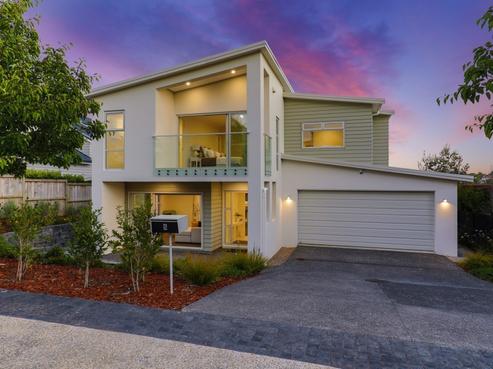 5 Tuatini Place, Long Bay