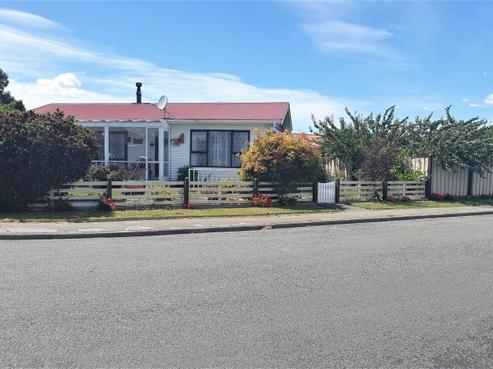 1 Seadown Crescent, Amberley