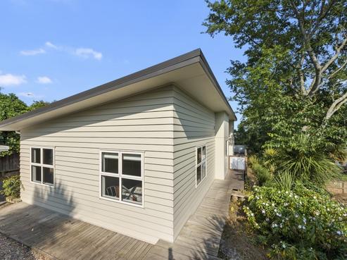 93 Lake Road, Frankton