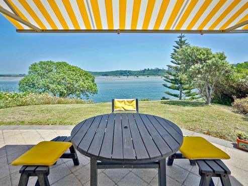 716 Pukehina Parade, Pukehina