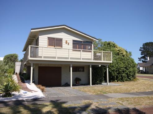 8B Jacksons Claim, Pauanui