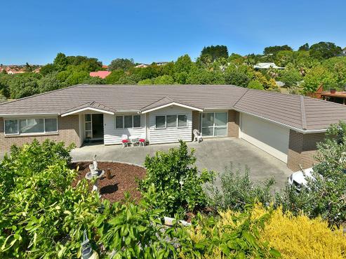 8 Astrolabe Place, Gulf Harbour