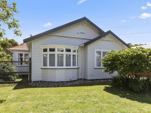 32 Tui Street, Alicetown