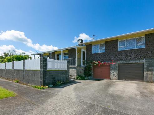 20 Leon Place, Waitara
