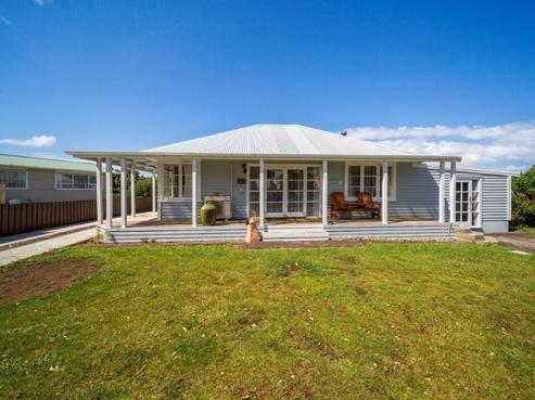 86 South Road, Manaia