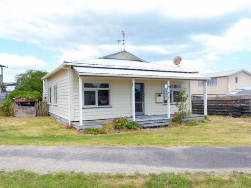 10 Pingao Place, Waitotara