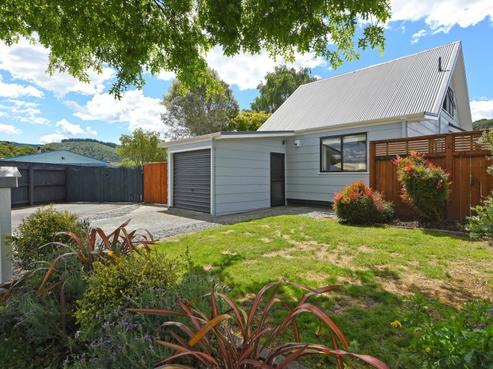 14 Donegal Grove, Birchville