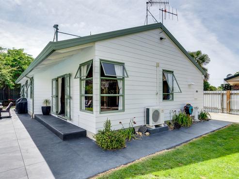48B Petane Road, Bay View