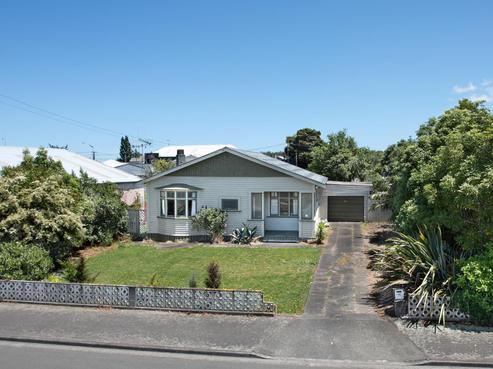 12 Stewart Street, Marton